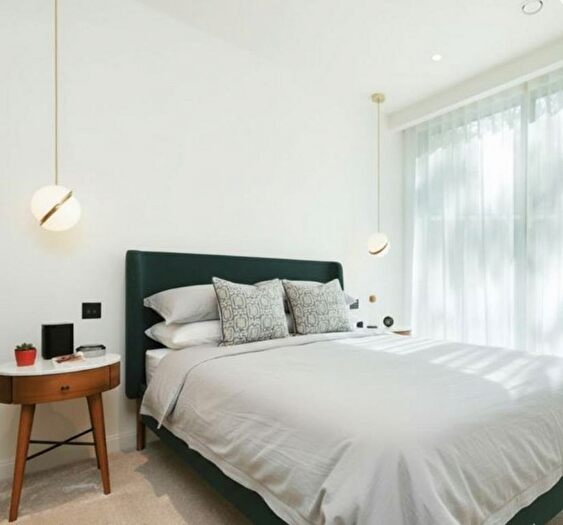 2 Bedroom Flat To Rent In Marsh Wall, London, E14