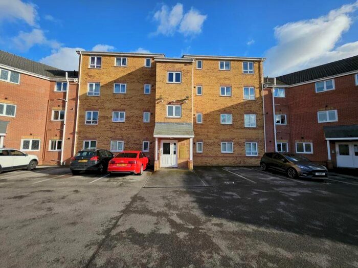 2 Bedroom Flat To Rent In Wakelam Drive, Armthorpe, Doncaster, DN3