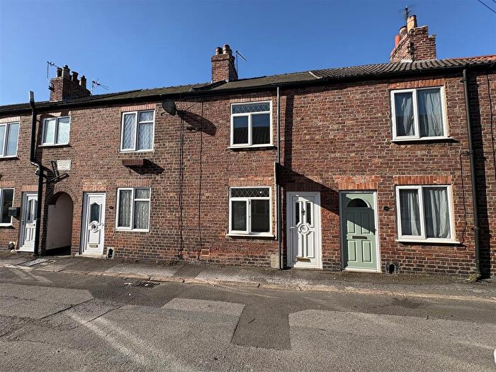2 Bedroom Cottage To Rent In Common Piece, Swinefleet, Goole, DN14