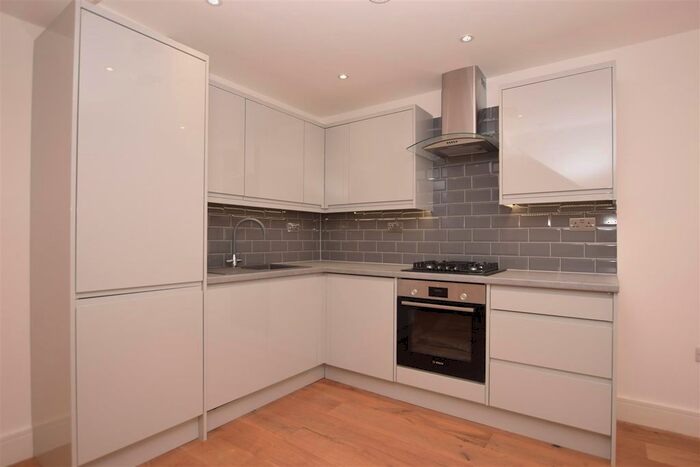 2 Bedroom Flat To Rent In Newfoundland Road, St. Pauls, Bristol, BS2