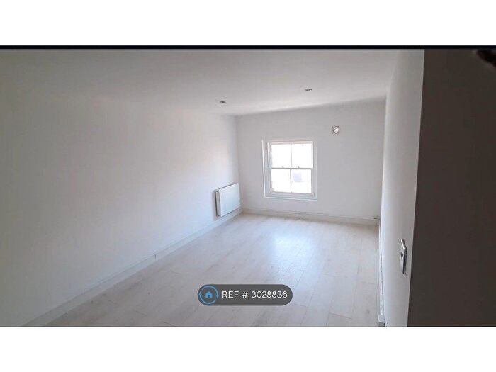 1 Bedroom Flat To Rent In London Road, King's Lynn, PE30