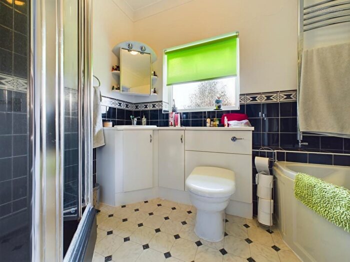 3 Bedroom Detached House For Sale In Hawthorn Bank, Spalding, PE11