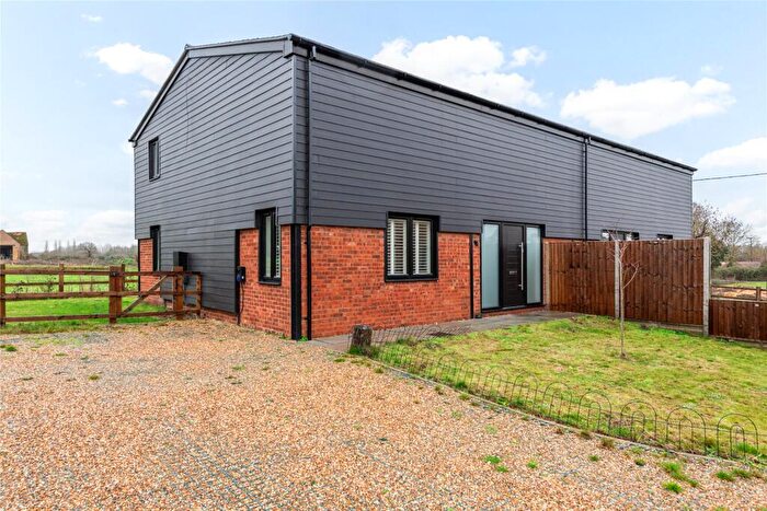4 Bedroom Barn Conversion To Rent In Old Harrowden Road, Harrowden, Bedford, Bedfordshire, MK42