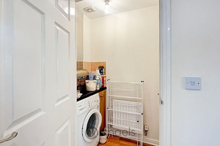 3 Bedroom Town House For Sale In Secundus Drive, Colchester, CO2