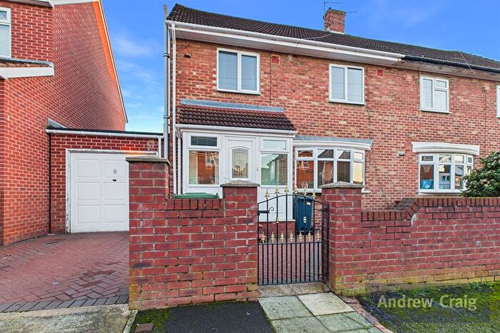 3 Bedroom Semi Detached House For Sale In Palmstead Road, Sunderland, SR4