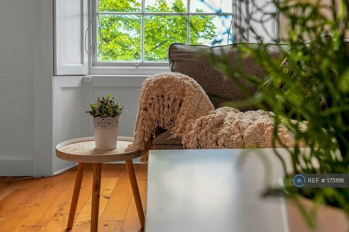 2 Bedroom Flat To Rent In Northumberland Street, Edinburgh, EH3