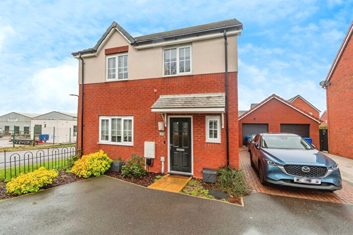 4 Bedroom Detached House For Sale In Wynns Close, Cannock, WS11