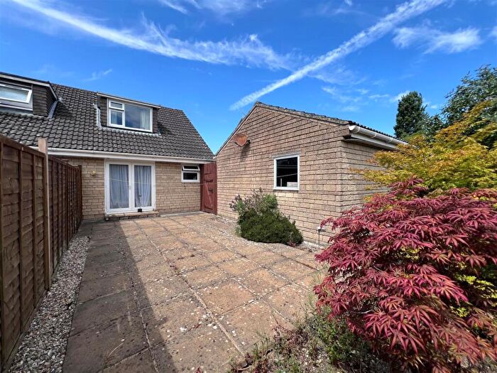 2 Bedroom Semi-Detached House For Sale In Fairybridge Walk, Gillingham, SP8