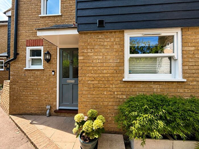2 Bedroom End Of Terrace House For Sale In Sion Passage, Ramsgate, CT11