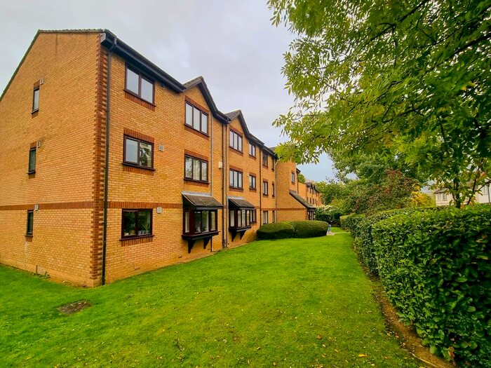 1 Bedroom Studio To Rent In Balmoral Road, Watford, WD24