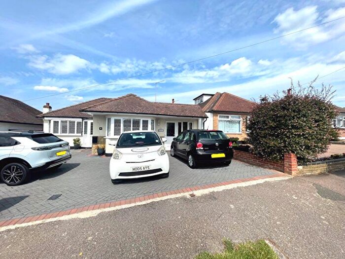 1 Bedroom Flat To Rent In The Byway, Potters Bar, EN6