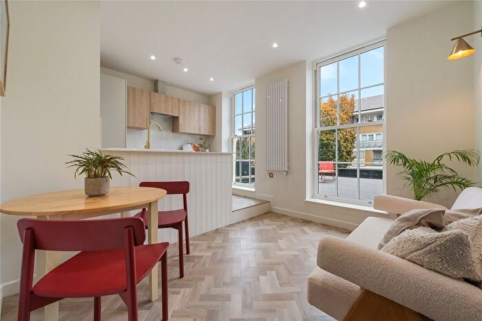 1 Bedroom Flat For Sale In Caledonian Road, London, N1