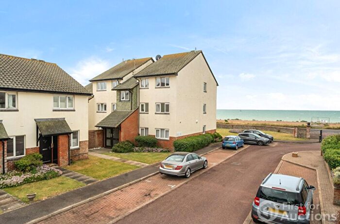 2 Bedroom Apartment For Sale In Newport Mews, Worthing, West Sussex, BN11