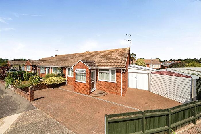 2 Bedroom Semi-Detached Bungalow For Sale In Wantsume Lees, Sandwich, CT13