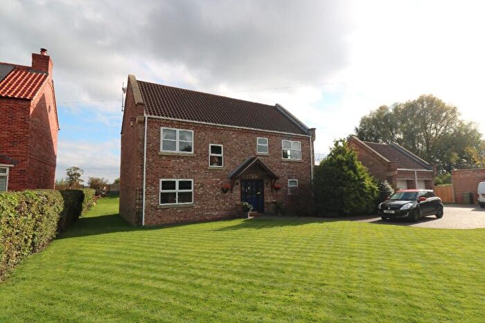 4 Bedroom Detached House For Sale In Main Street, Gunthorpe, DN9