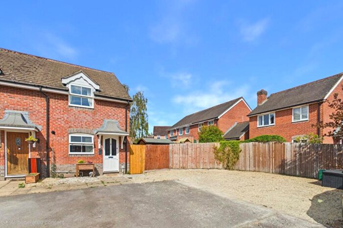 2 Bedroom End Of Terrace House For Sale In Celandine Grove, Thatcham, Berkshire, RG18