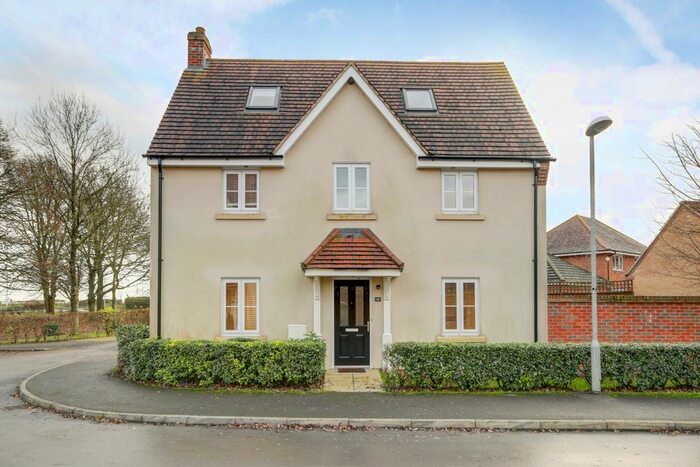 4 Bedroom Detached House To Rent In Lords Close, Wroughton, Swindon SN4