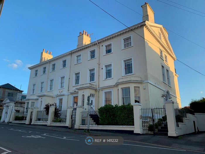 1 Bedroom Flat To Rent In Park Heights, Nottingham, NG1