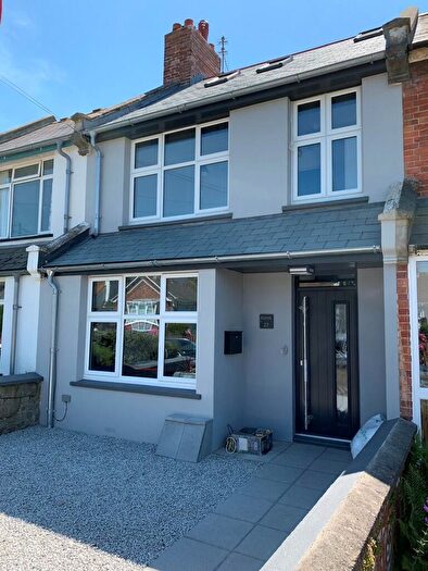 4 Bedroom Terraced House To Rent In Victoria Road, Bude, EX23