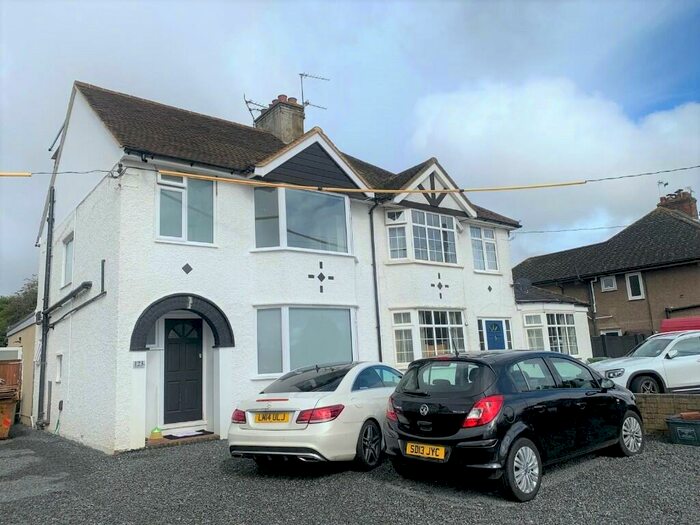 Studio To Rent In Shenley Lane, St. Albans, Hertfordshire, AL2