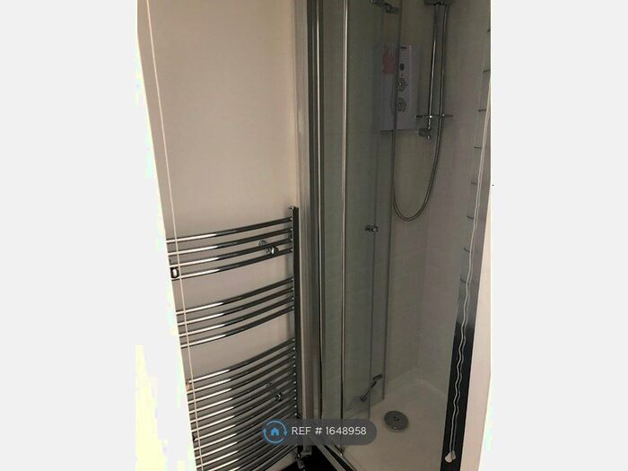 2 Bedroom Flat To Rent In Broughton Road, Glasgow, G23