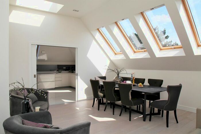 3 Bedroom Flat To Rent In Miramar Lodge, Tenterden Grove, Hendon, NW4