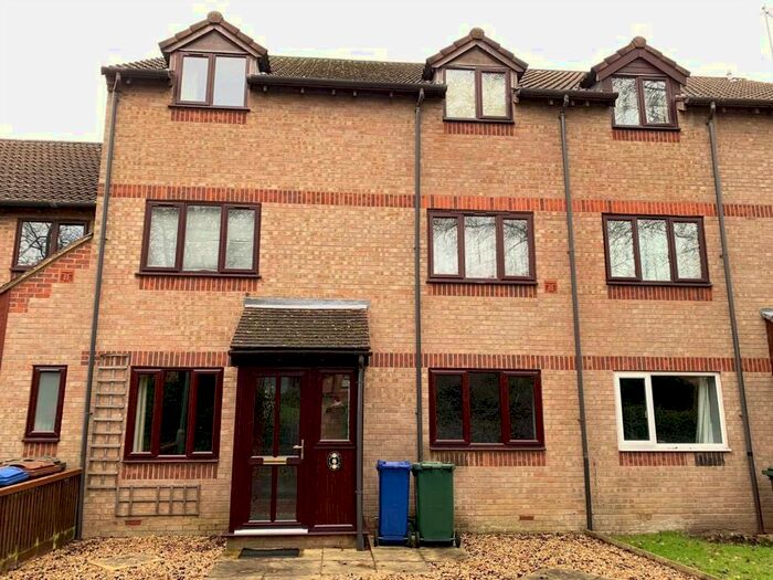 2 Bedroom Flat To Rent In Ivatt Walk, Banbury OX16