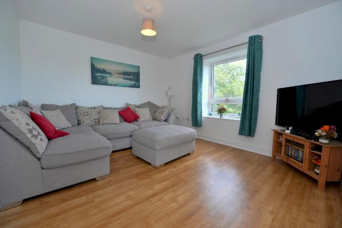 2 Bedroom Flat To Rent In Mansfield Park Street, Southampton, SO18