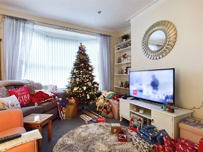 1 Bedroom Apartment To Rent In Linton Road, Hove, East Sussex, BN3