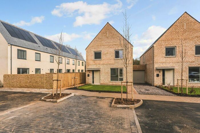 4 Bedroom Detached House For Sale In Orchard Field, Siddington, Cirencester, GL7