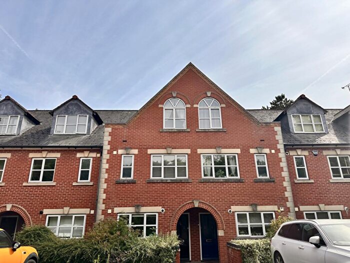 3 Bedroom Town House To Rent In Terry Avenue, Leamington Spa, CV32