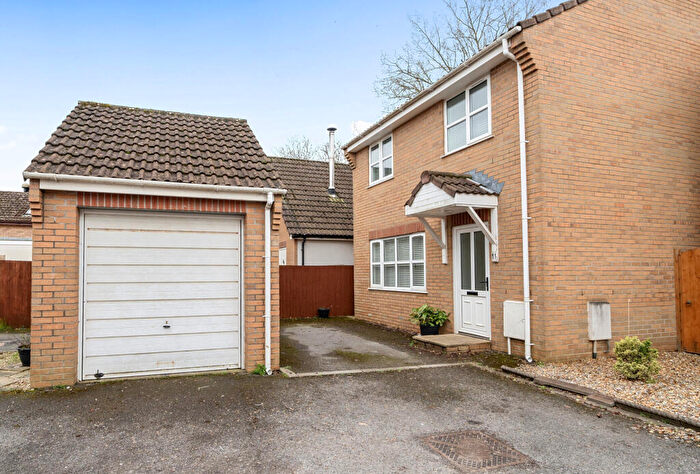 4 Bedroom Detached House For Sale In Phipps Barton, Bristol, Somerset, BS15