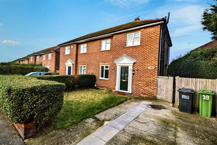 2 Bedroom House To Rent In The Hydneye, Hampden Park, Eastbourne, BN22