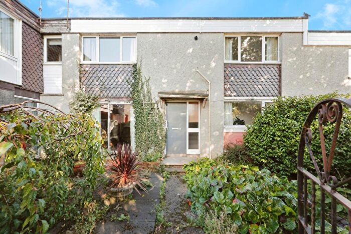 3 Bedroom Terraced House For Sale In Minto Crescent, Glenrothes, Fife, KY6
