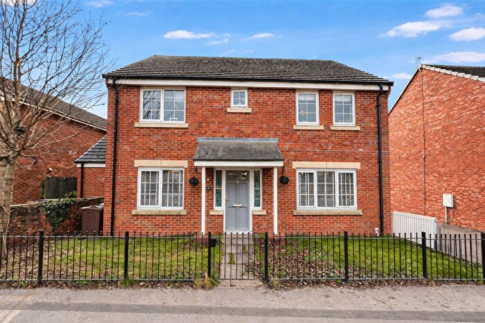 4 Bedroom Detached House For Sale In Carleton Road, Pontefract, WF8