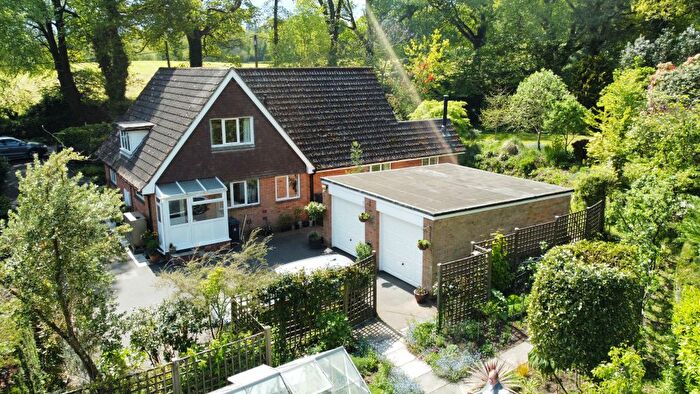 4 Bedroom Detached House For Sale In Higher Metcombe, Ottery St Mary, EX11