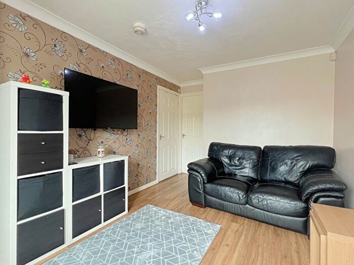 2 Bedroom Semi-Detached House For Sale In Raikes Avenue, Bradford, West Yorkshire, BD4