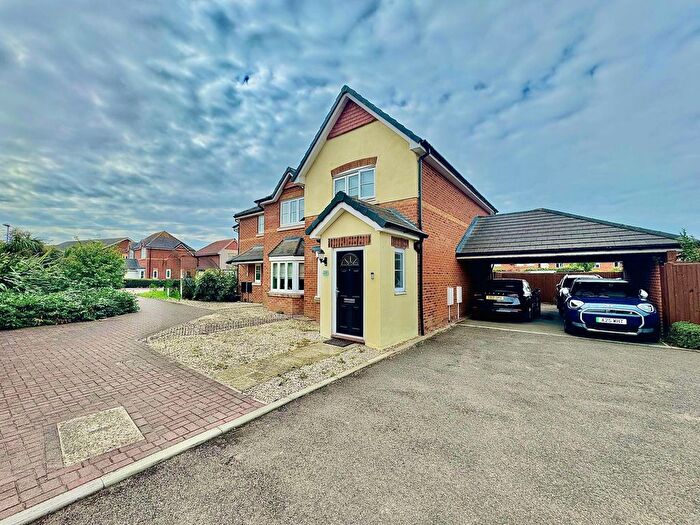 2 Bedroom Semi-Detached House For Sale In Crocus Avenue, Minster On Sea, Sheerness, ME12