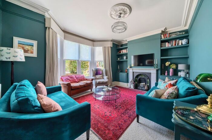 5 Bedroom Semi-Detached House To Rent In Eltham Park Gardens, London, SE9