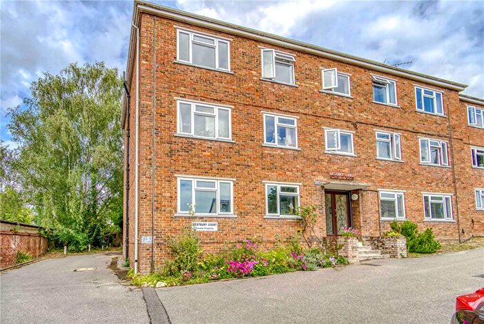 2 Bedroom Apartment For Sale In Bournemouth Road, Poole, Dorset, BH14