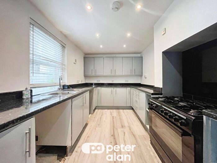 2 Bedroom House To Rent In The Avenue, Pontycymer, Bridgend, CF32