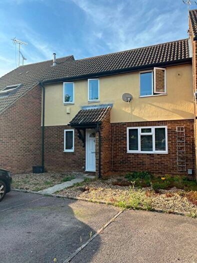 2 Bedroom Terraced House To Rent In Lucas Gardens, Luton, Bedfordshire, LU3
