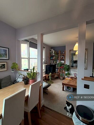 1 Bedroom Flat To Rent In Stoke Newington High Street, London, N16