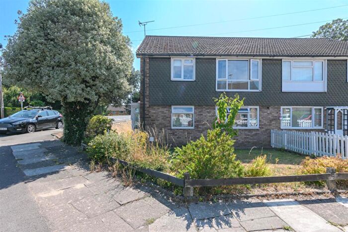 2 Bedroom Flat For Sale In St. Winifreds Close, Dinas Powys, CF64