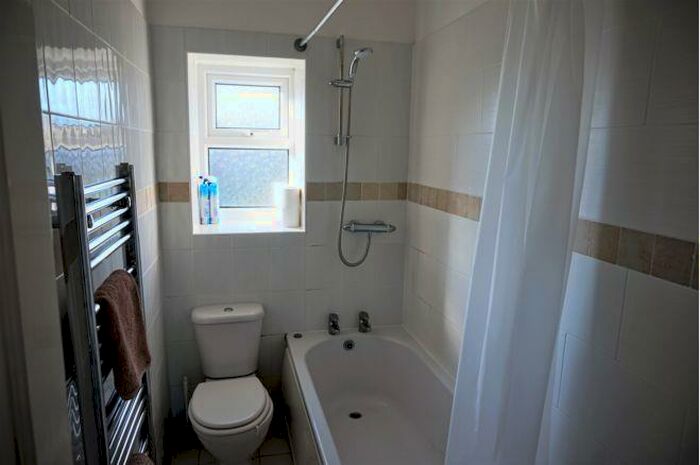 2 Bedroom Terraced House To Rent In Princess Street, Glossop, SK13