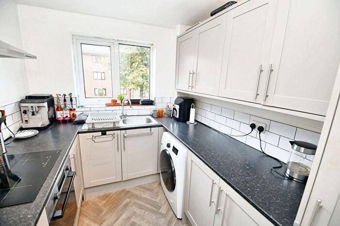 1 Bedroom Flat For Sale In Voltaire Avenue, St. James Court, M6