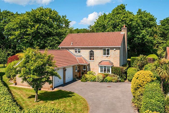 4 Bedroom Detached House For Sale In Harcombe Road, Raymond's Hill, Axminster, EX13