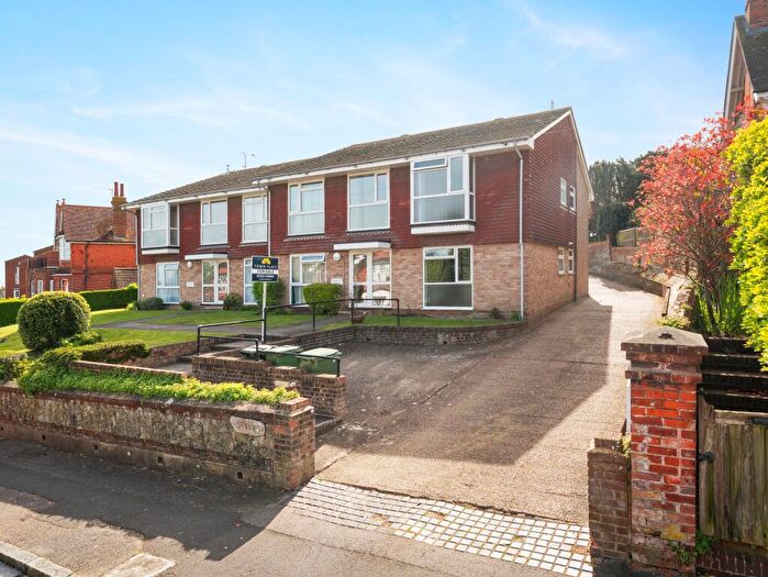 1 Bedroom Flat To Rent In Flat, St. Ives Court, Carew Road, Eastbourne, BN21
