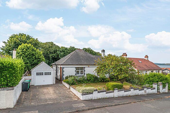 2 Bedroom Detached Bungalow For Sale In Brucehaven Crescent, Limekilns, KY11