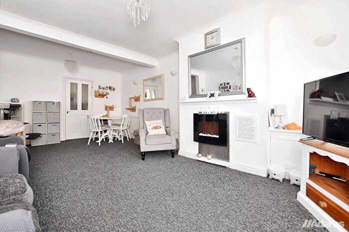 3 Bedroom Terraced House For Sale In Vale Avenue, Warrington, WA2